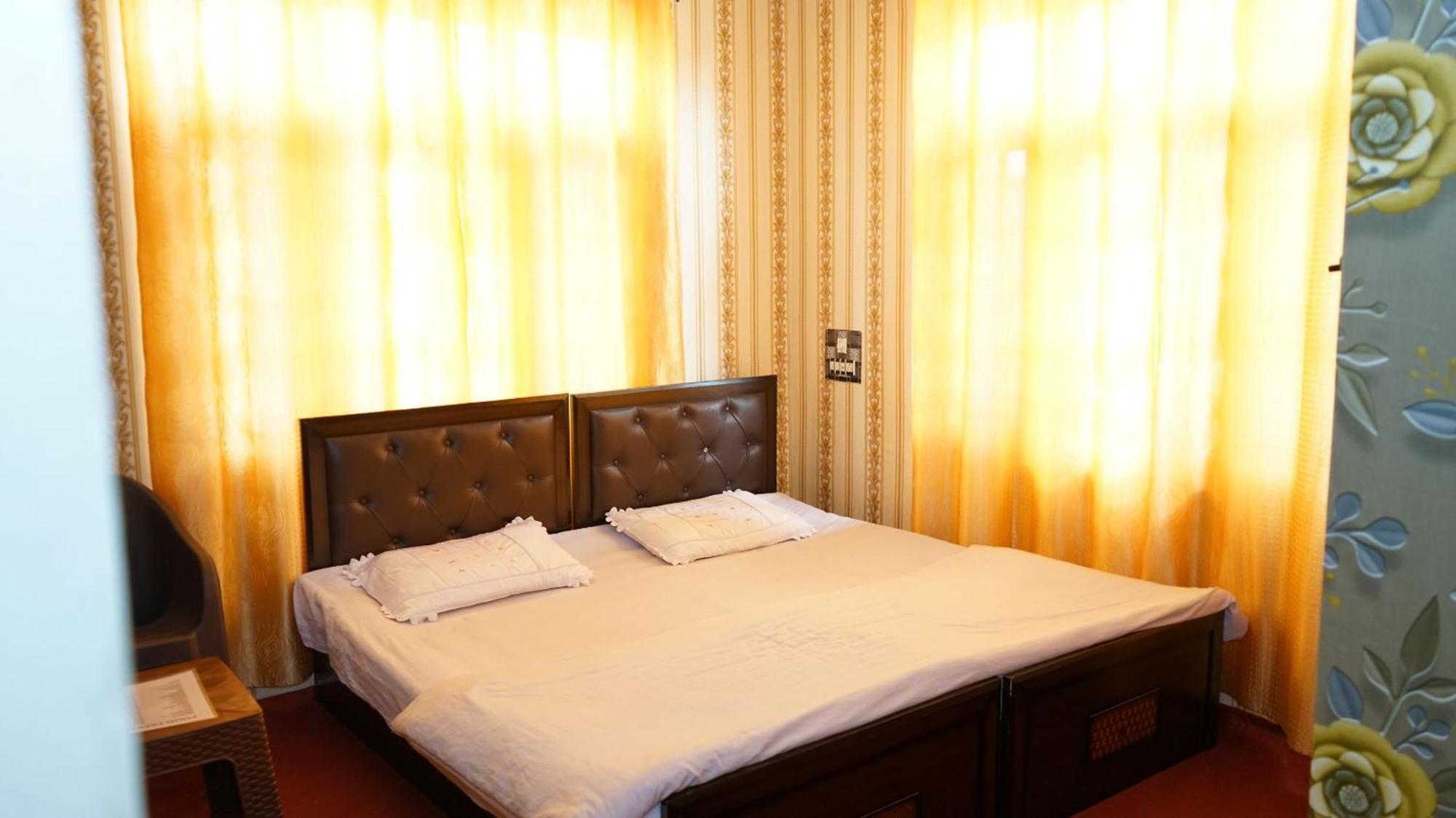 Green Resort Srīnagar エクステリア 写真